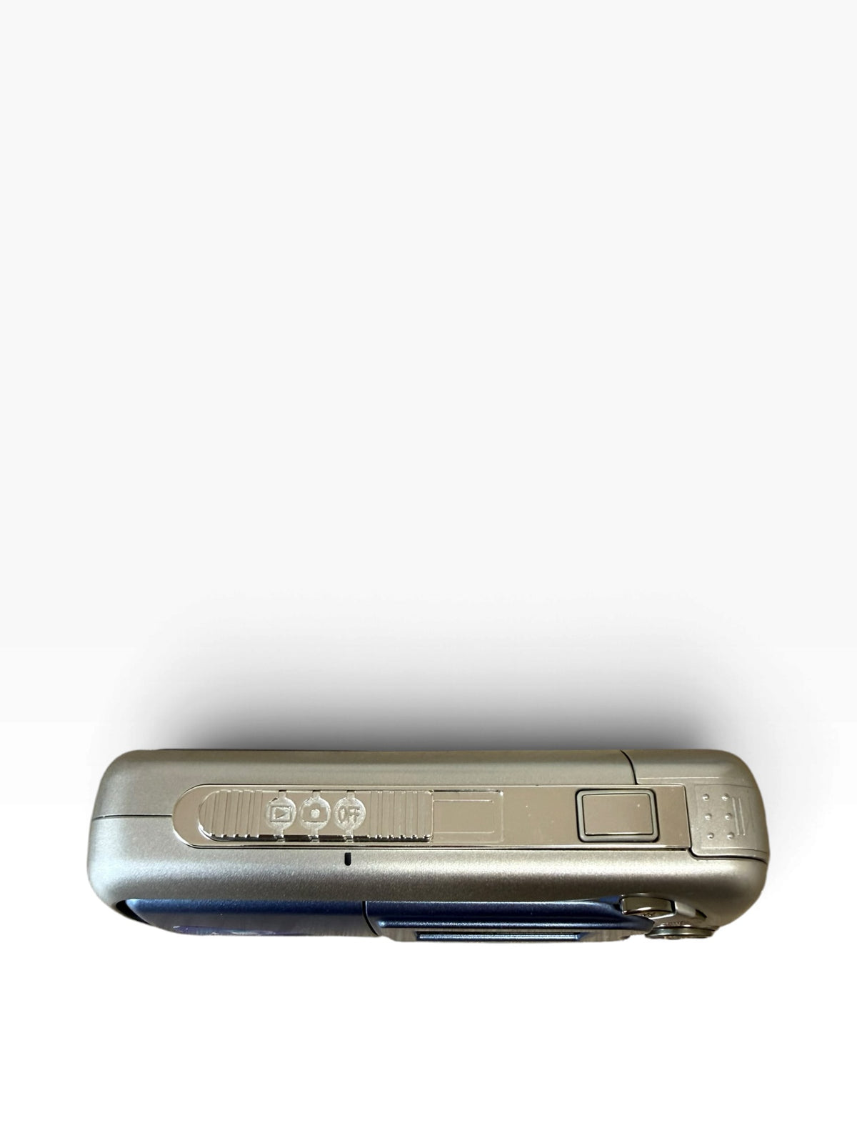 Nikon coolpix 2500 ( restock only 2 left )